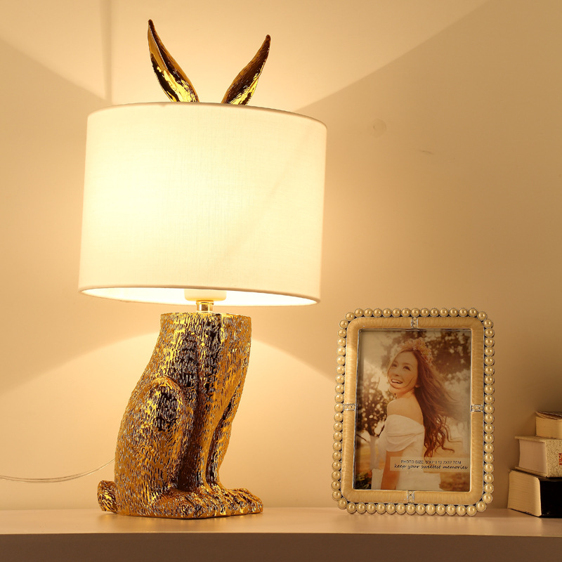 Creative Rabbit Shaped Desk La - Resin Art On Floor 评论和价格