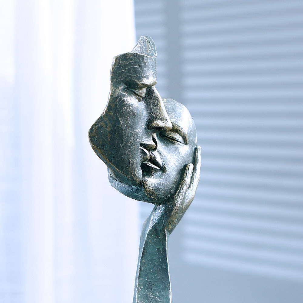 Kissing Face Mask Sculpture, H - Resin Art Unique Ideas 评论和价格