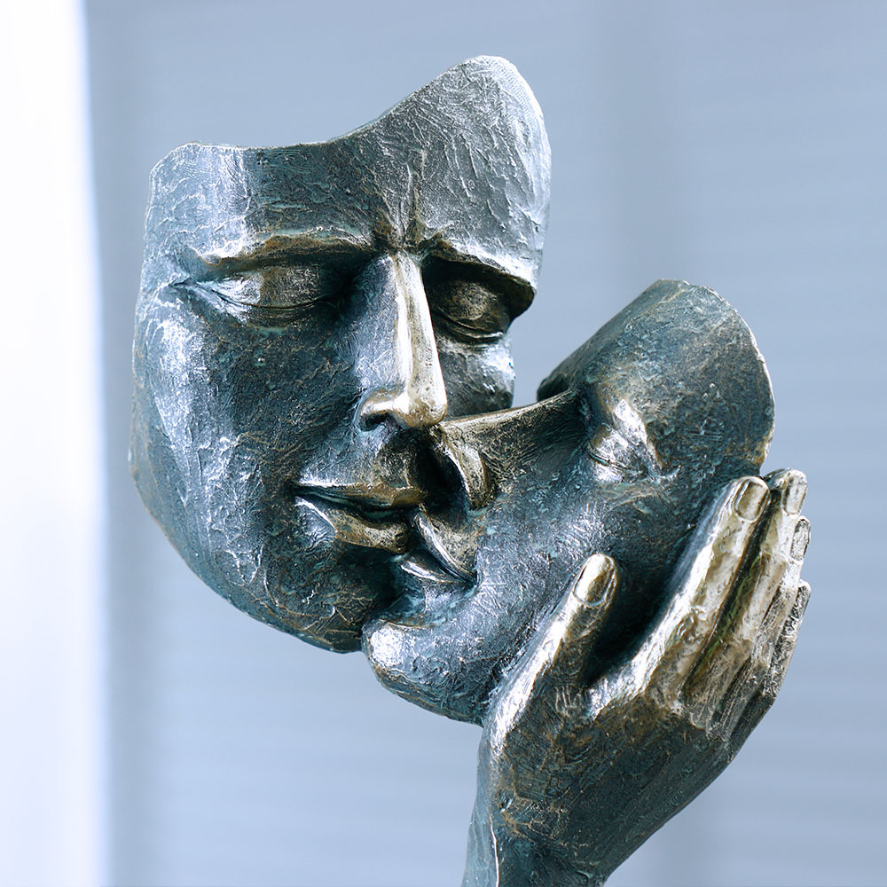 Kissing Face Mask Sculpture, H - Resin Art Unique Ideas 评论和价格