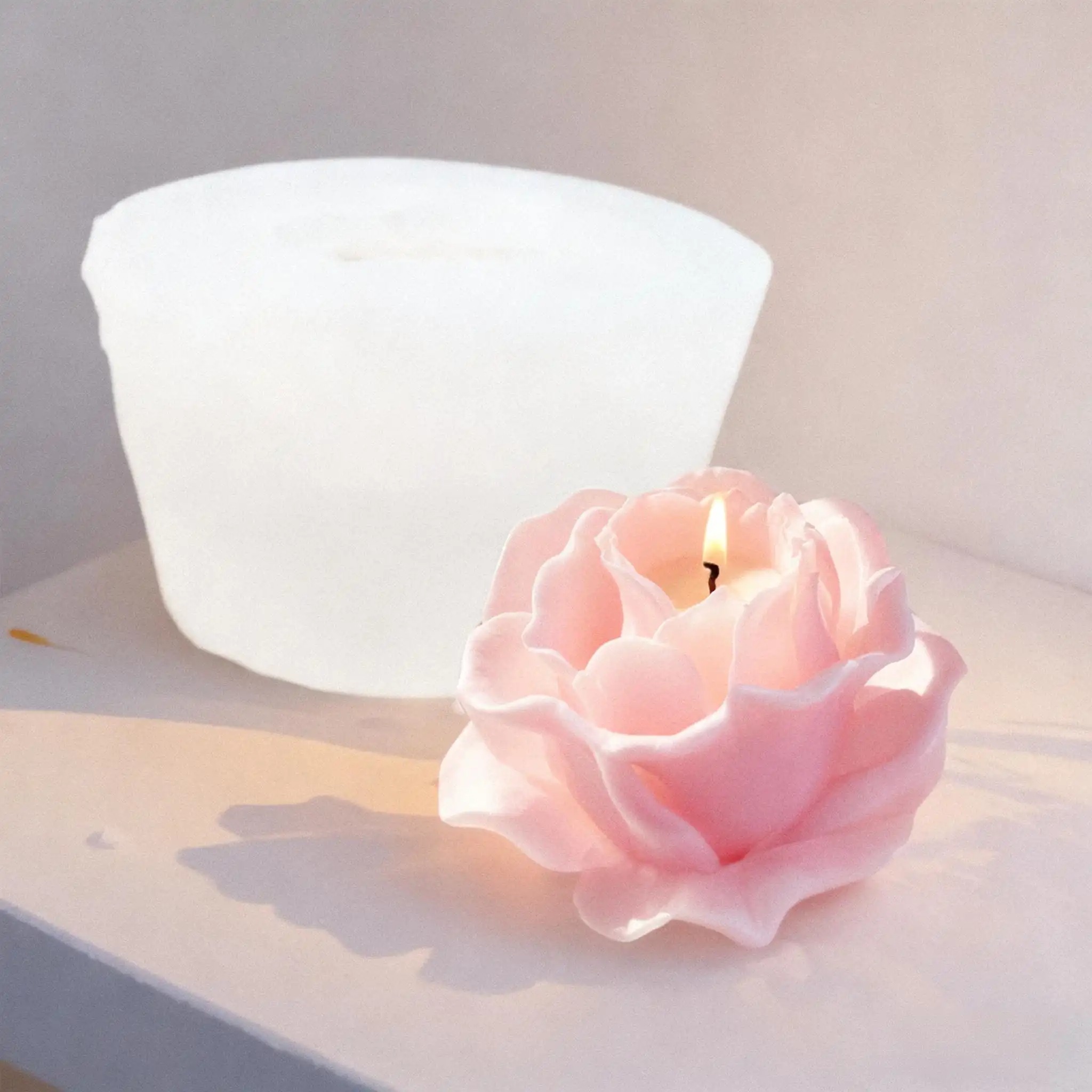 1 Piece 3D Elegant Rose Silico - Resin Art Rose Petals 评论和价格